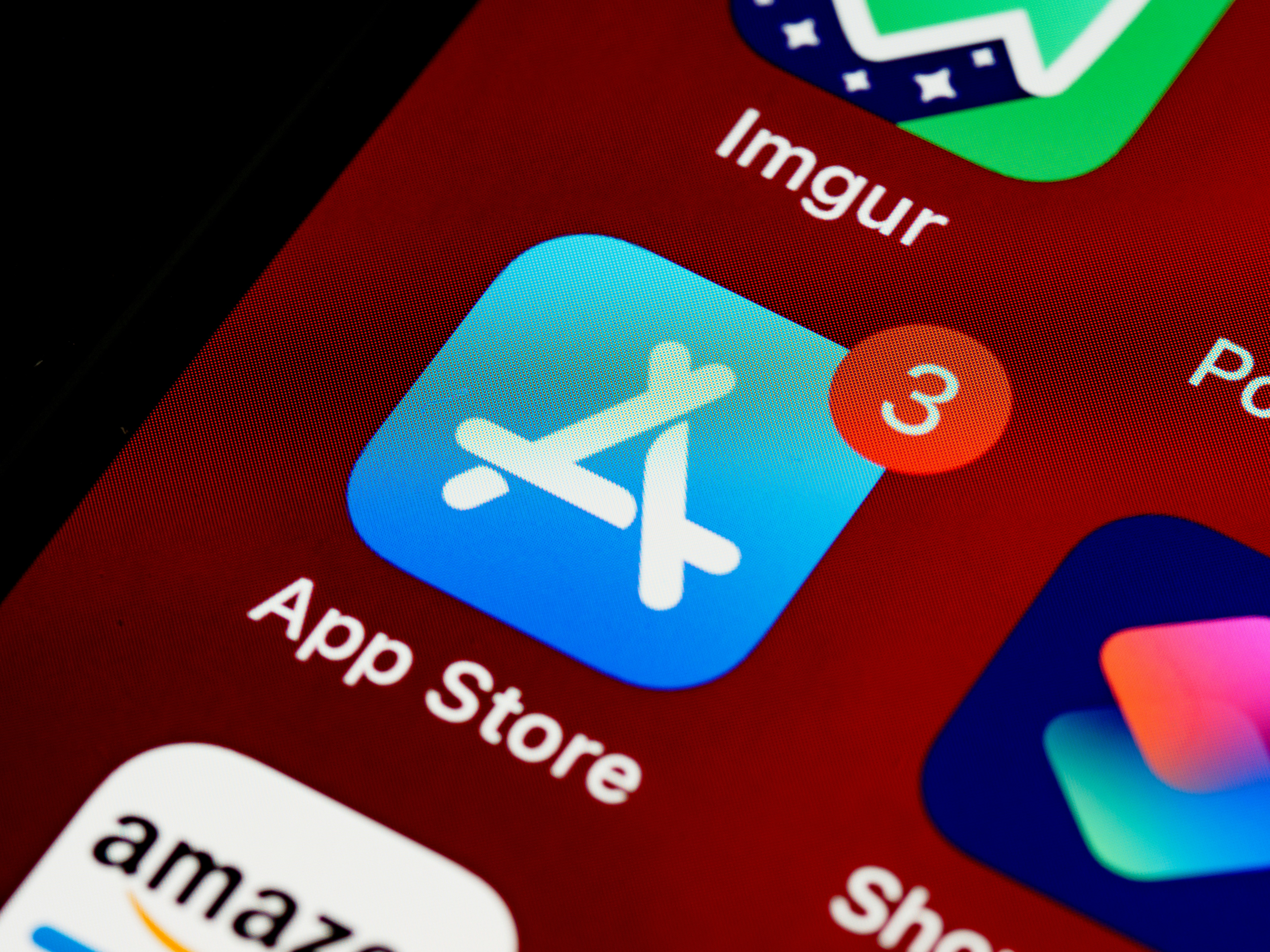 The pros and cons of budgeting apps.