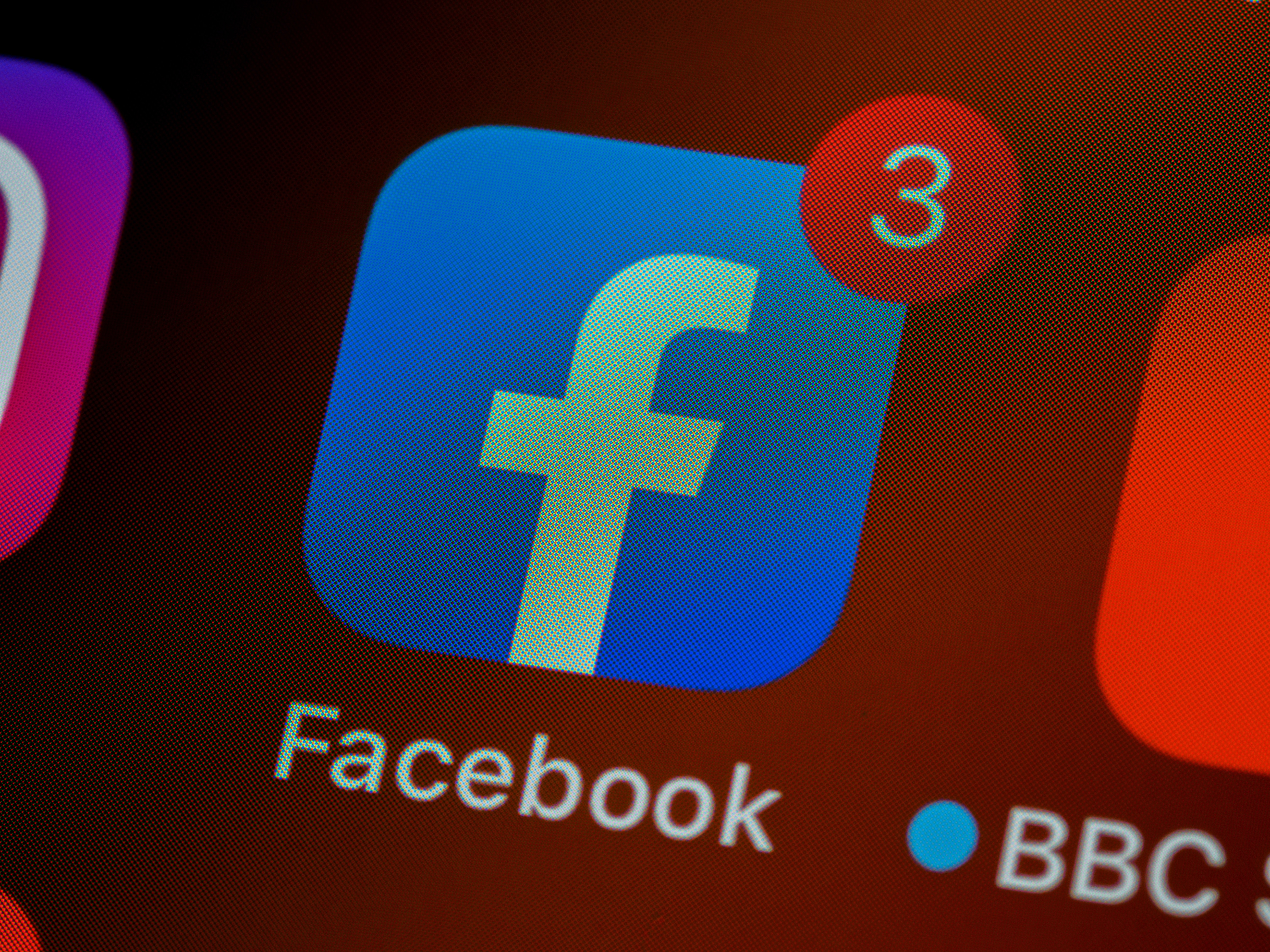 How to keep safe while buying and selling on Facebook Marketplace.