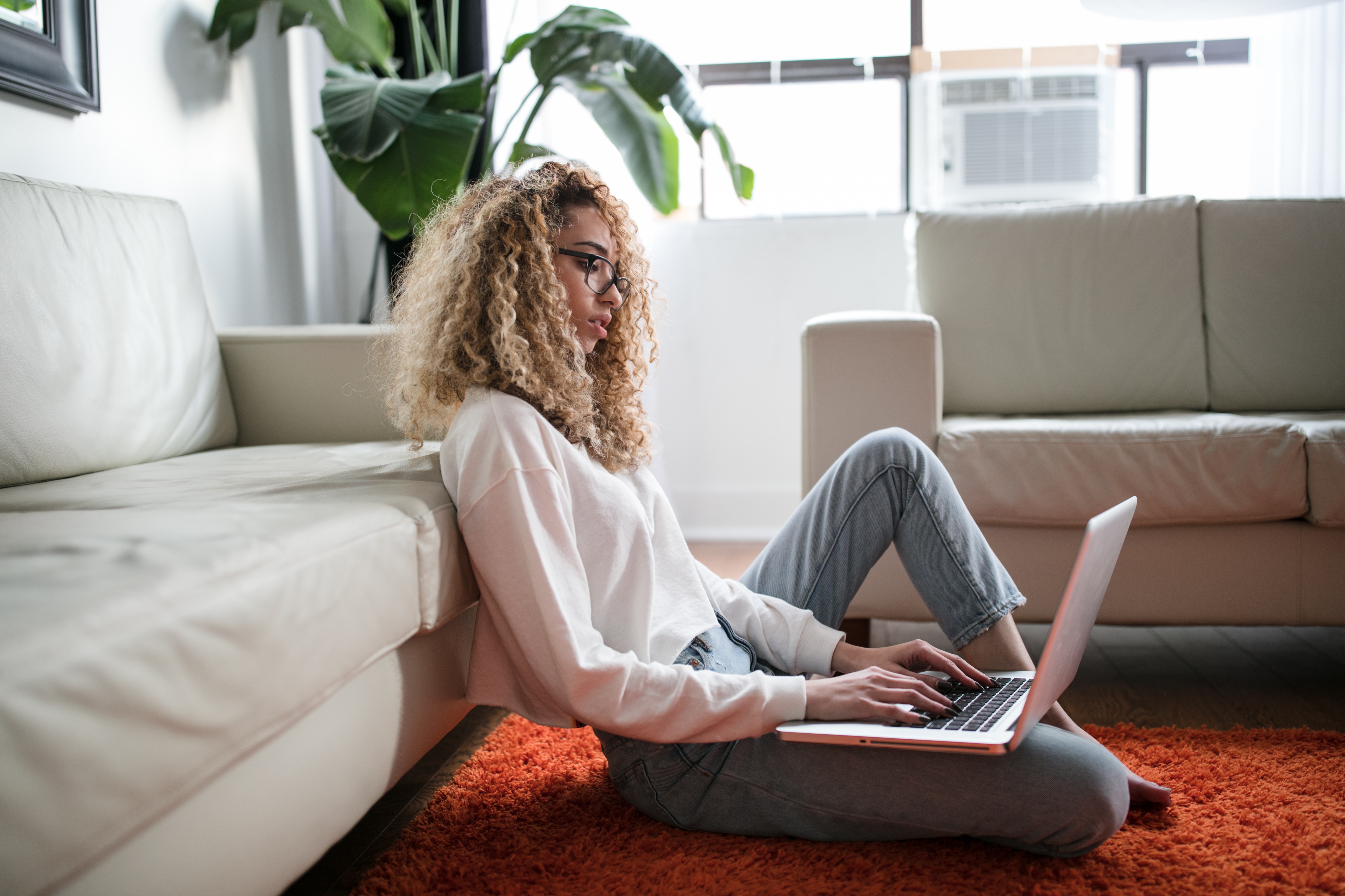 Common financial mistakes made in your early 20s with long-term consequences!